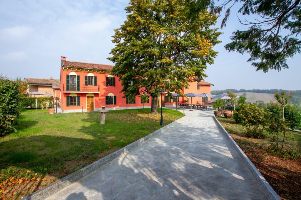 Rental villa Tenuta CostaRossa in Piemonte