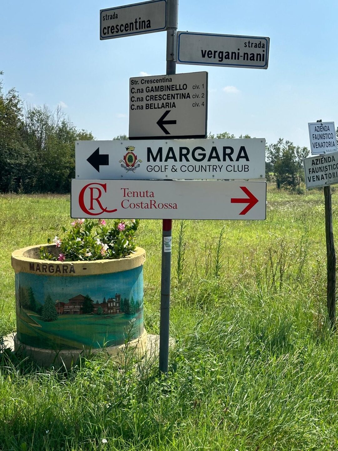 official street signs Tenuta CostaRossa - villa rental & winery _ close to Magara Golf